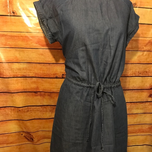 Old Navy Denim Dress - Picture 2 of 4